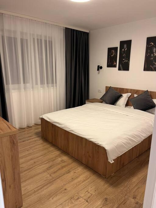 Apartament Suceava Esterno foto